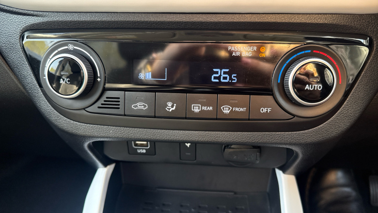 Hyundai i10 1.0 MPi Premium 5dr Petrol Hatchback